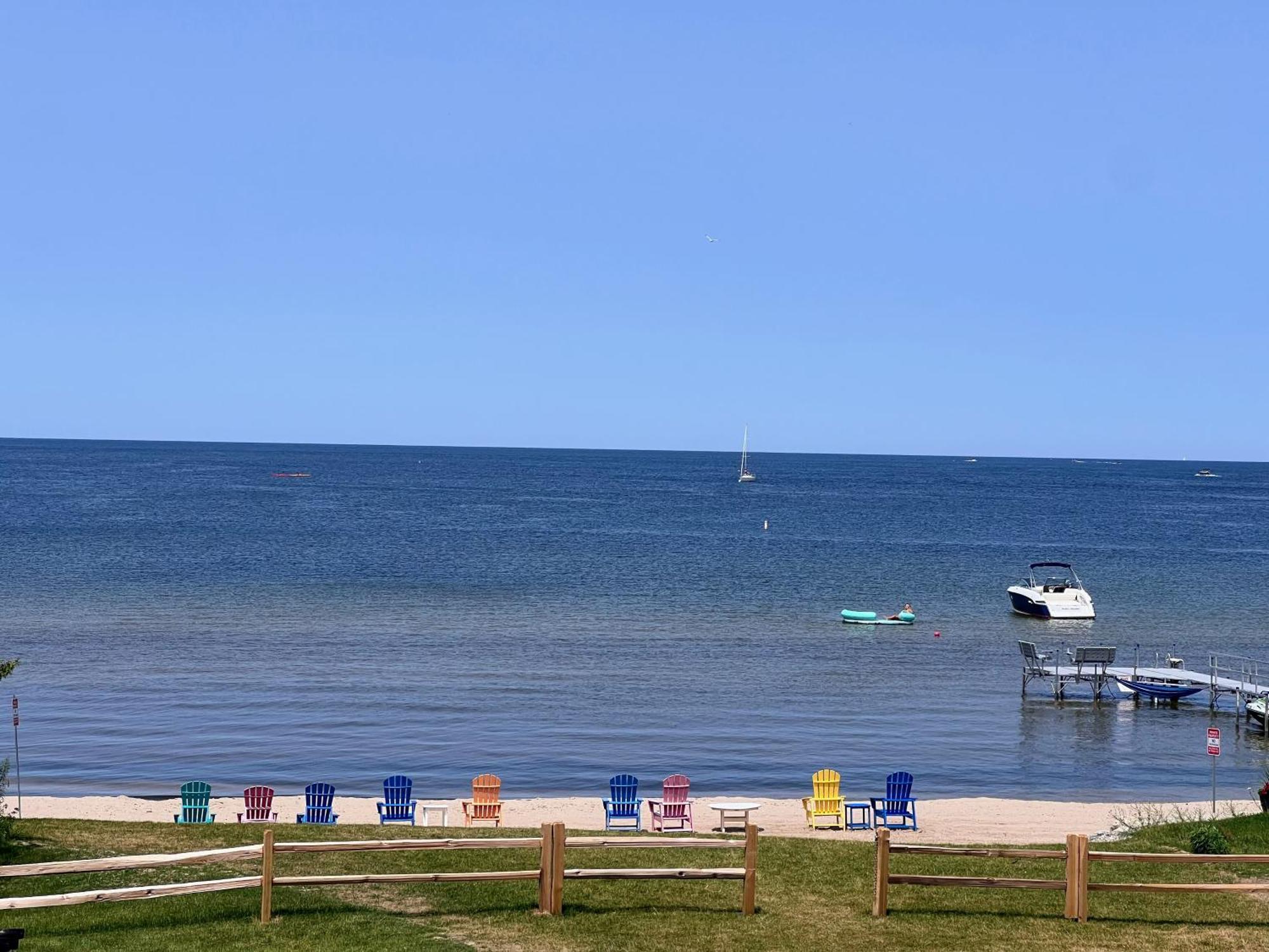 Bay Breeze Resort Эфрейм Экстерьер фото